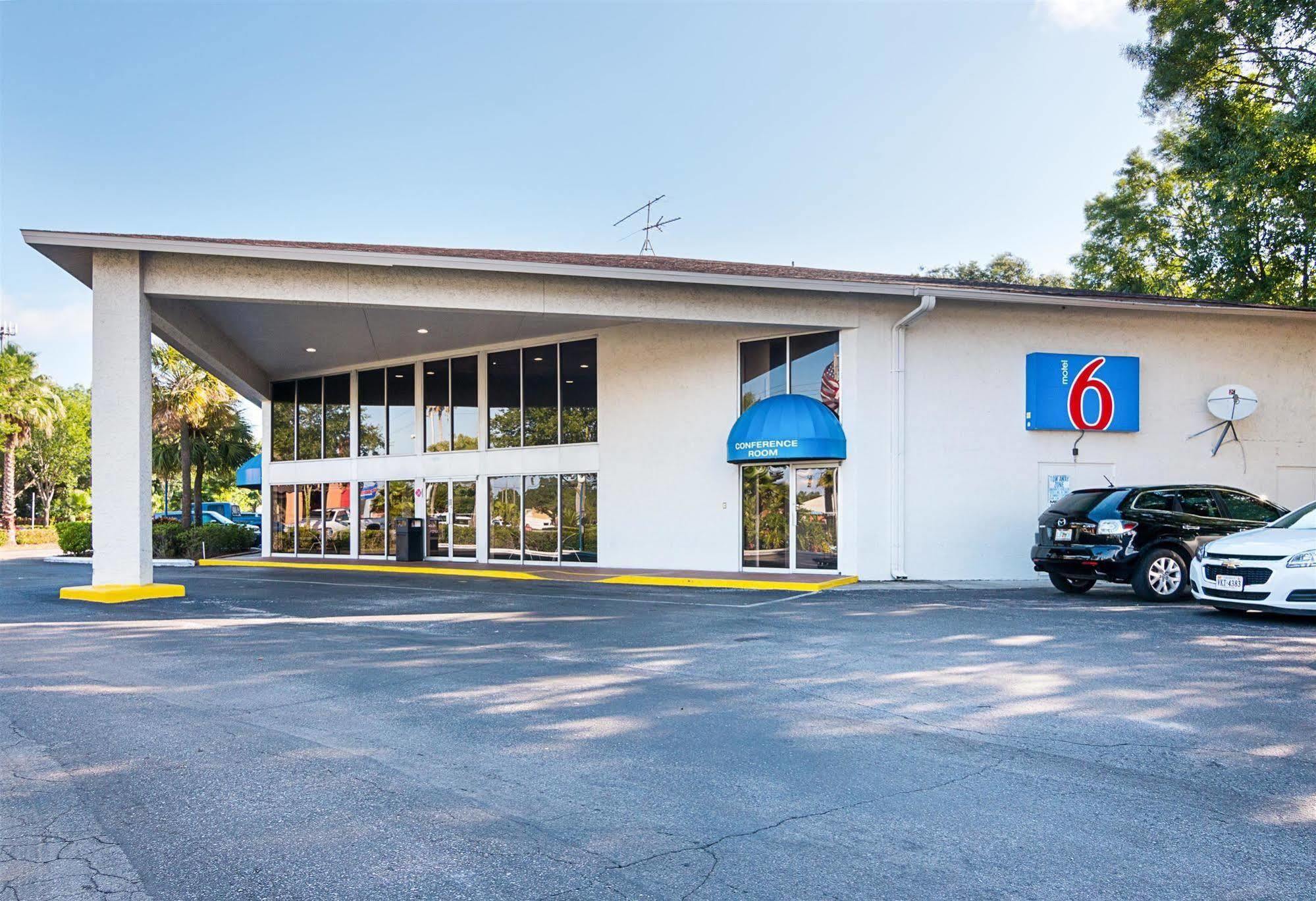 Motel 6-Tampa, Fl - Fairgrounds Heartland Exteriör bild